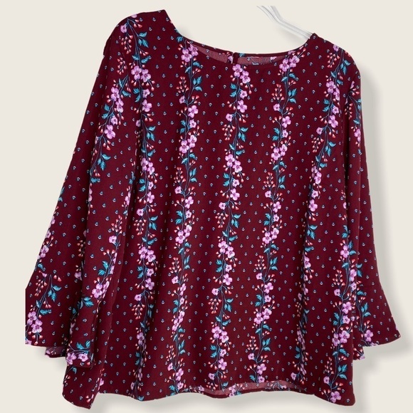 Floral Blouse Flutter Sleeve - Picture 4 of 10